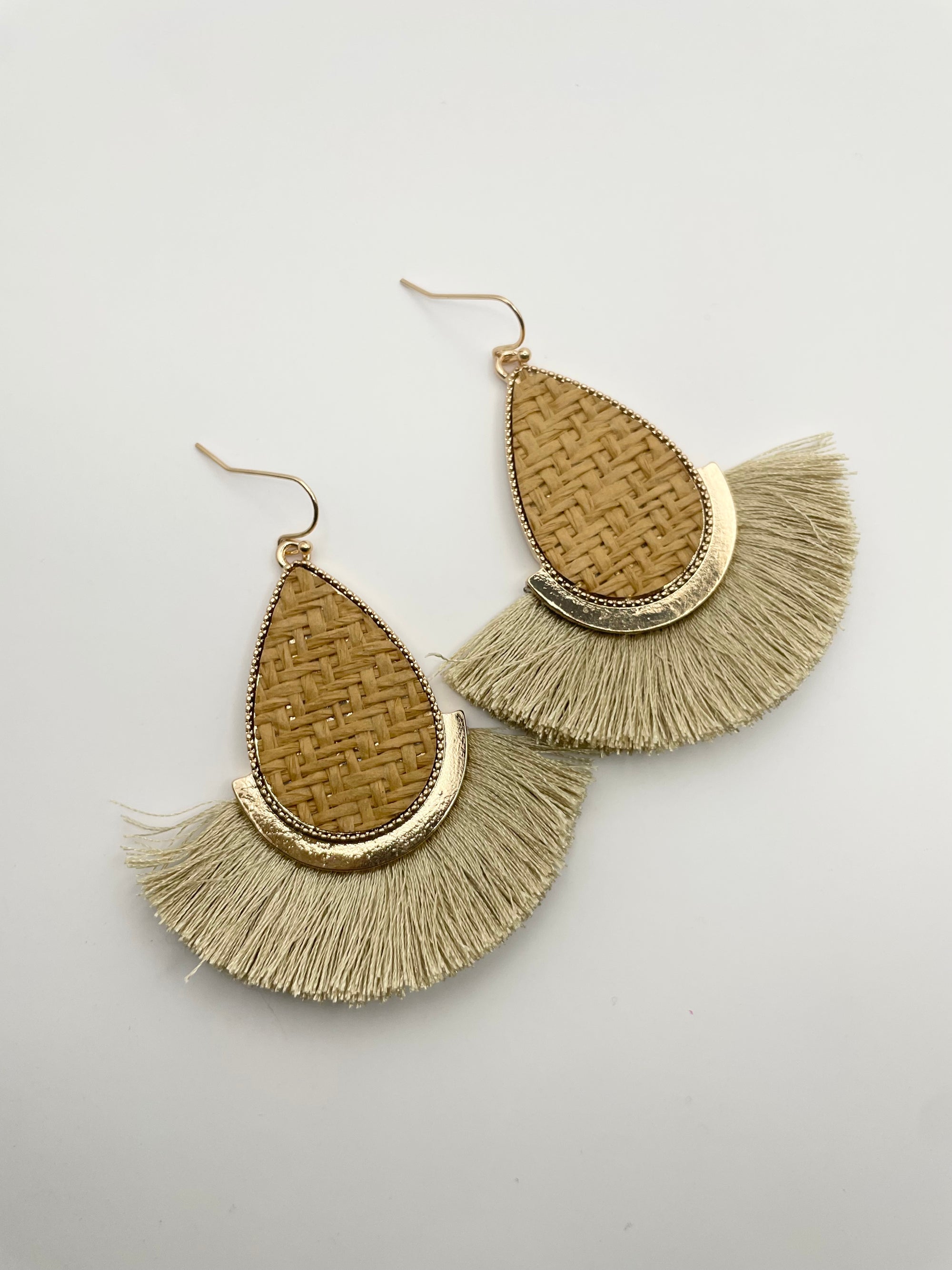 Rattan earring